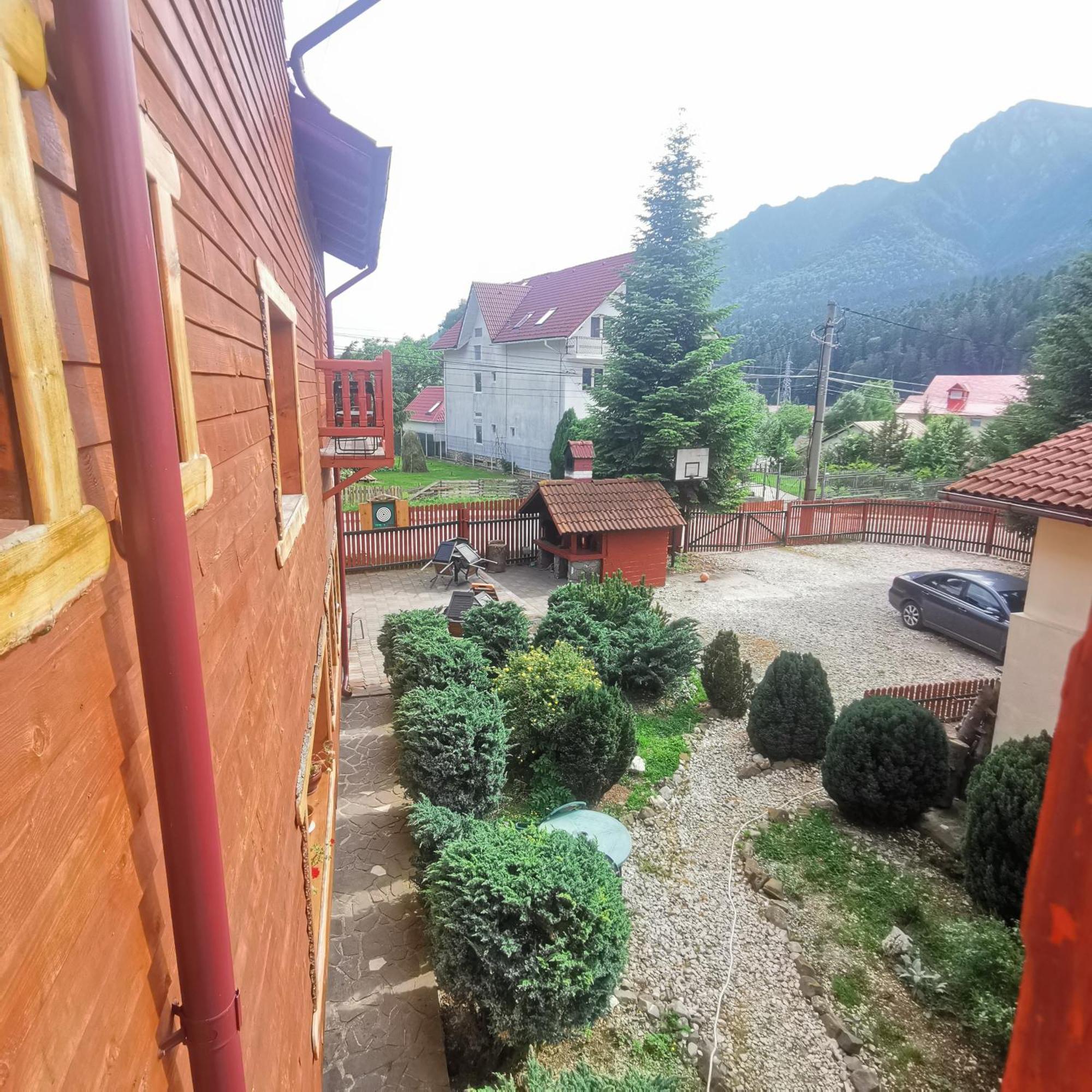 Pensiunea Fara Nume 부스테니 외부 사진